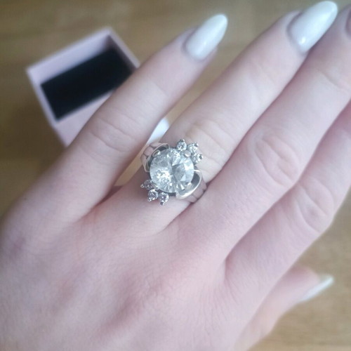 Silver ring 925 like new, impressive, diameter 1.8