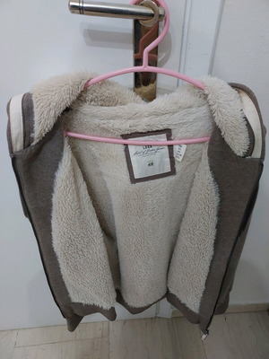 H&M jacket like new, beige with fur and hood