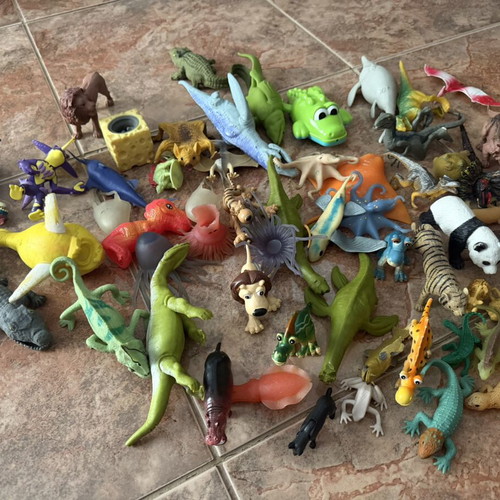 Animal and dinosaur figures like new