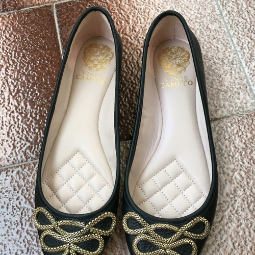 Vince Camuto leather ballet flats new, black with gold detail, size 37