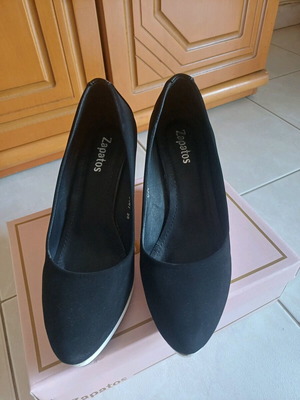 Platforms like new, women's closed, black and white, size 38, suede and patent