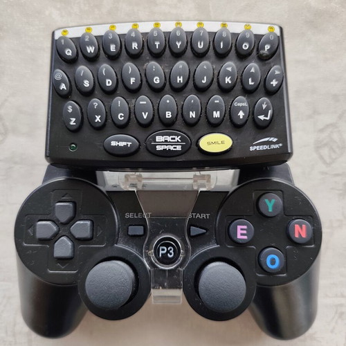 Speedlink Bluetooth Keyboard for PlayStation 3 used with USB receiver and controller stand