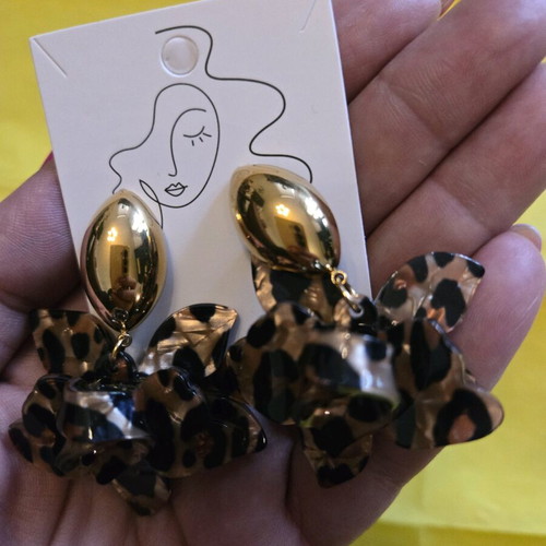 Women's leopard earrings new, 6 centimeters long