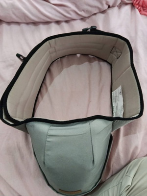 Baby carrier belt like new, very comfortable