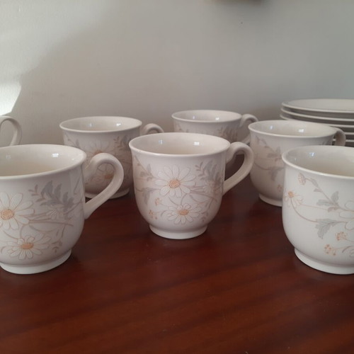 Keltcraft Ireland Serving Set 43 Pieces Like New
