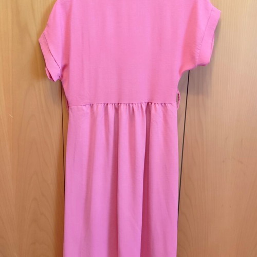 Pink Semizie Dress like new with slits and belt loops