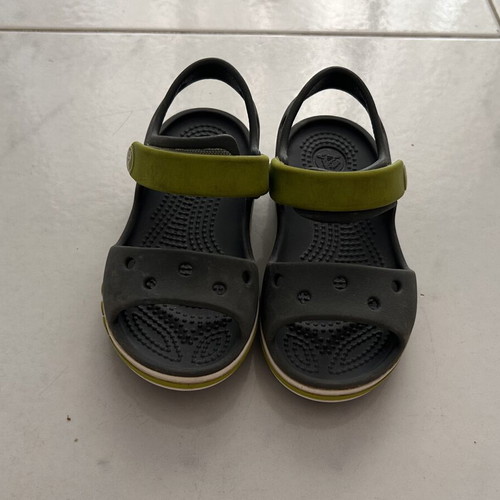 Crocs Crocband Sandal kids size 23-24 used, gray