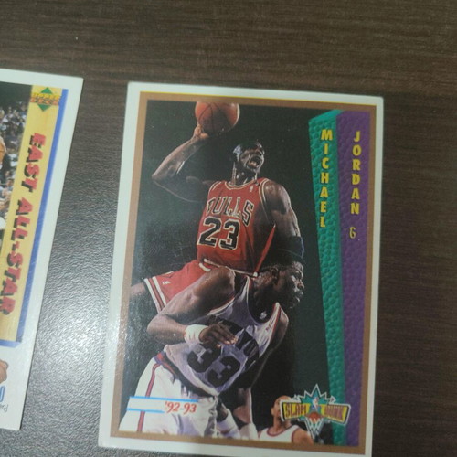 NBA Upper Deck 1992 Michael Jordan cards like new