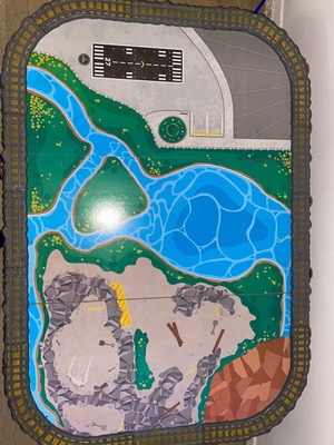 Children's play table with train track used