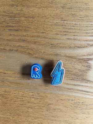 Crocs pins like new, set of two, blue