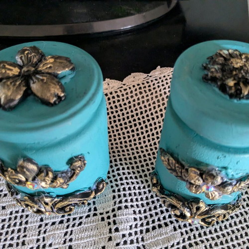 Handmade jar set new, decorated with flowers