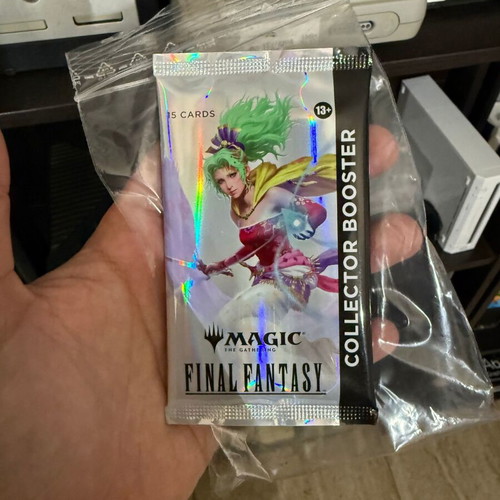 Magic: The Gathering Final Fantasy Collector Booster new