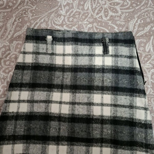Mini plaid skirt like new, size S