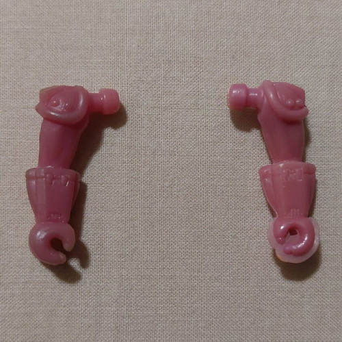 Teratomachoi set purple gorilla hands used