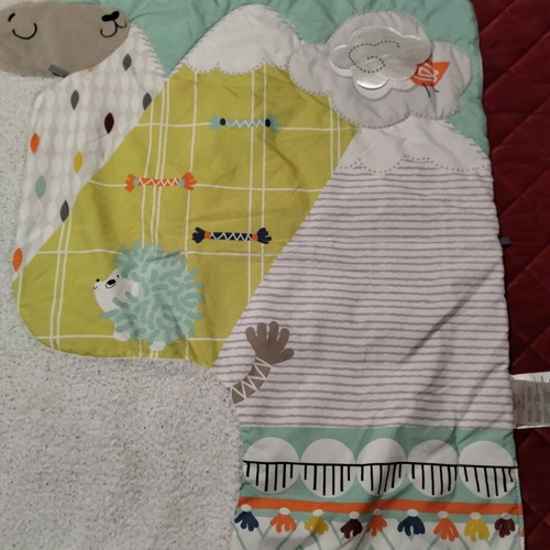 Soft baby play mat like new, washable