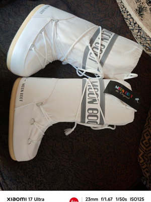 Icon Moon Boots μέγεθος 35/38 καινούργια με ετικέτα