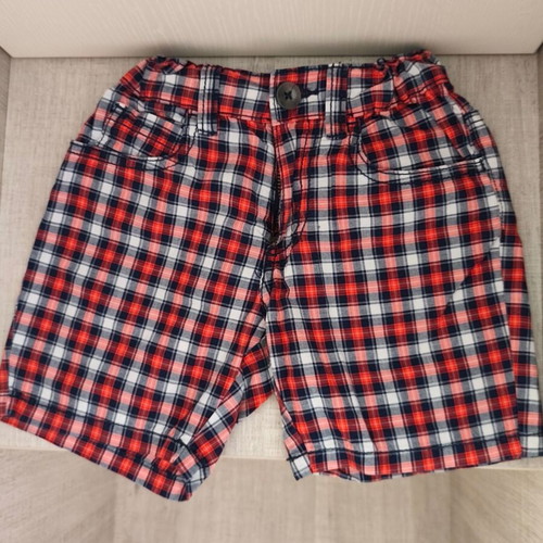 Benetton boys' short plaid fabric, like new, age 3-4