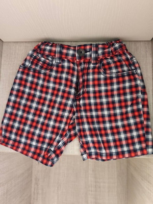 Benetton boys' short plaid fabric, like new, age 3-4