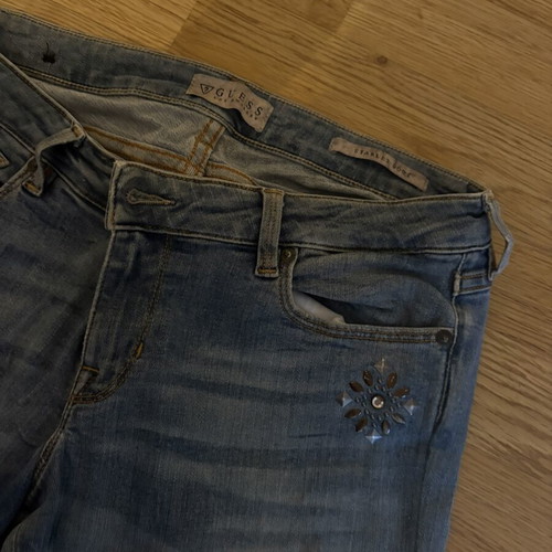 Guess low waist vintage jean like new, size S 36 8, blue