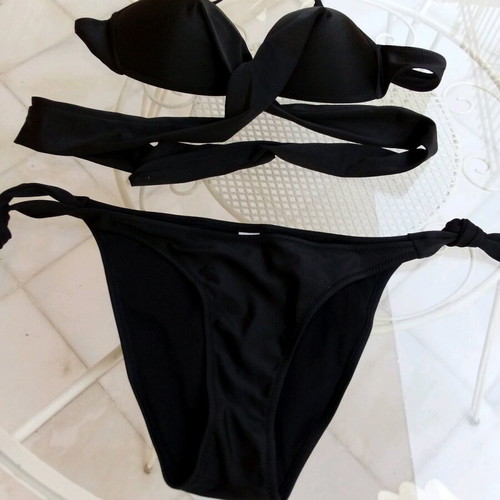 Women's bikini swimsuit new, size large, black