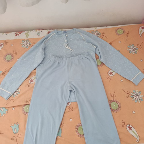 Pajama set like new, blue, comfortable for winter kids