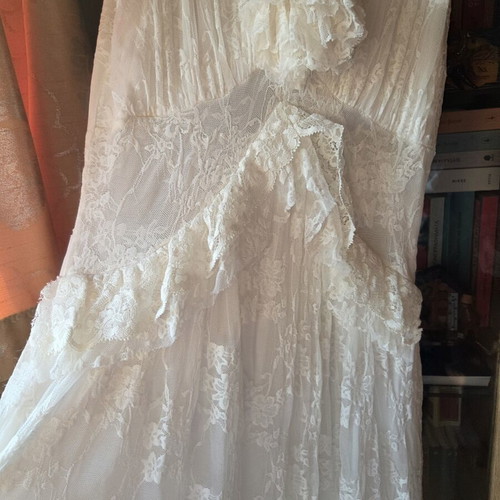 Rubens Alves White Dress like new with Lace and Ruffles, Size M