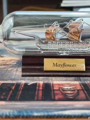 Mayflower decorative ship in glass bottle with wooden base, new