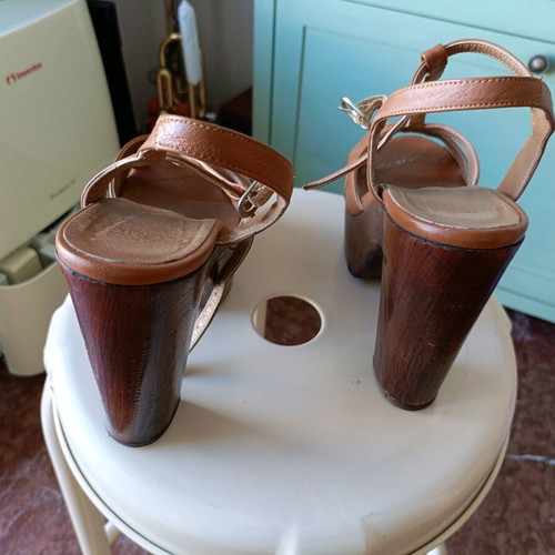 High Heeled Platform Sandals used, size 39, beige