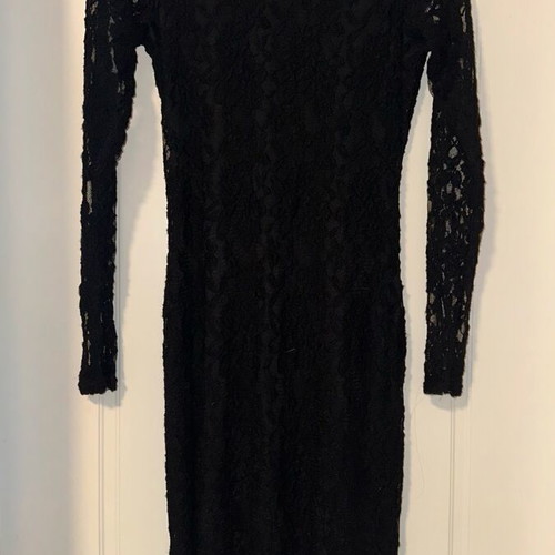 Long lace dress used, black, with back opening
