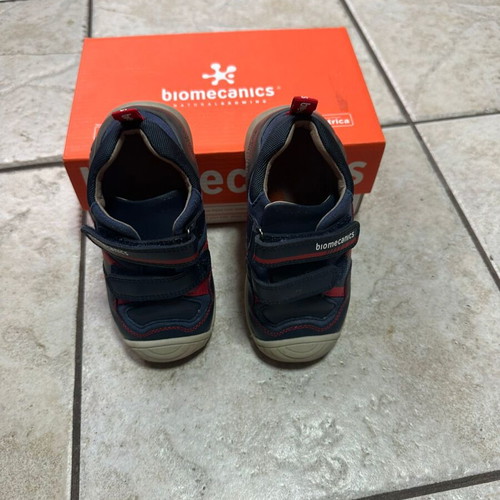 Biomecanics size 24 leather athletic shoes like new, blue and red