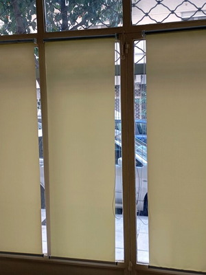 Σετ 3 ρόλερ πάνελ σκίασης μερικής συσκότισης σαν καινούργιο