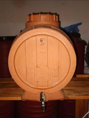 Wine barrel 25 liters used in excellent condition
