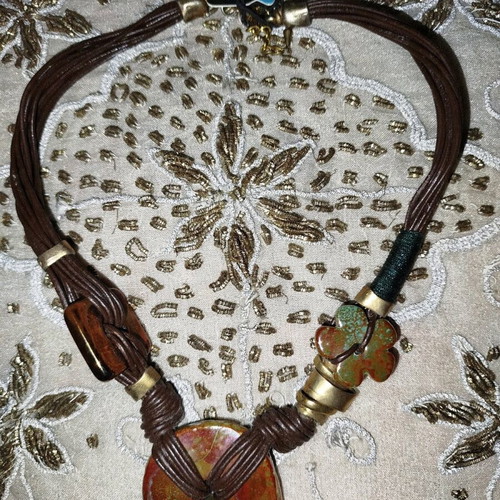 Handmade women's necklace with leather strap and ceramic beads new