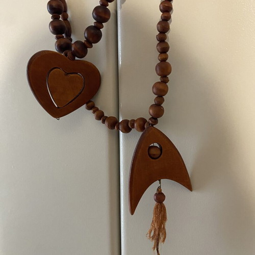 Double wooden necklace with beads and designs, long