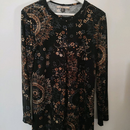 Attrattivo dress like new, unworn, size L