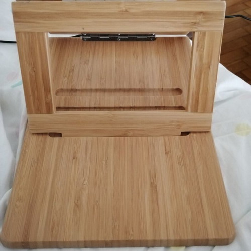Wooden tablet stand like new with three positions, 26x20 cm