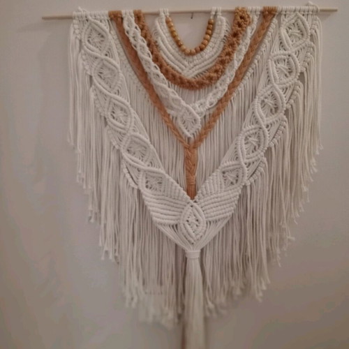 Macrame wall hanging like new, handmade, size 60×78