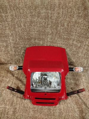 Collectible mask from old XL200R model in excellent condition