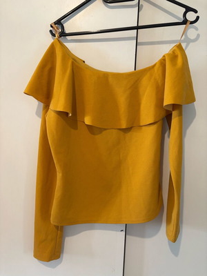 Love J Mustard Blouse Size M Like New