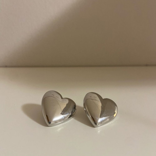Heart-shaped earrings new, silver color