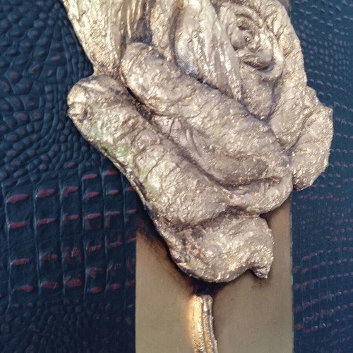 Painting Italian artwork on leather with gold embossing like new