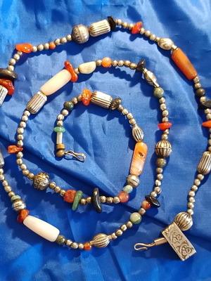 Vintage ‘80s Ethnic Tribal Nepal Necklace with Semi-Precious Stones and Metal Beads new, multicolor