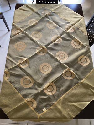 Vintage embroidered tablecloth 144×144 cm