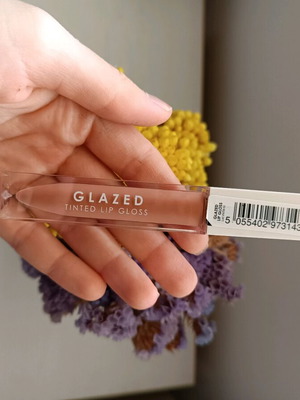 MUA lip gloss σαν καινούργιο, απόχρωση glazed