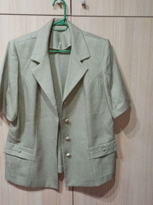 Women's linen short sleeve jacket like new, light olive, size 6XL