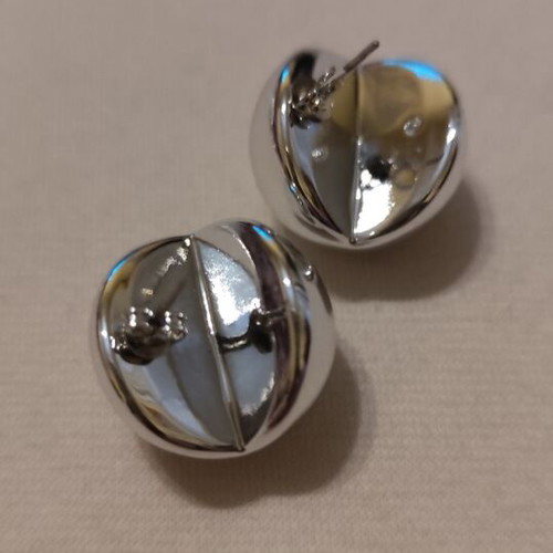 Silver ball-shaped earrings made of stainless steel new