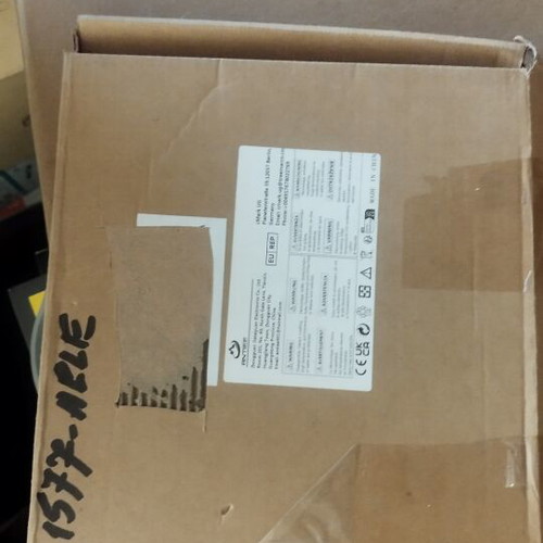 Apple MacBook battery A1494 A1618 A1281 A1577 new with damaged packaging