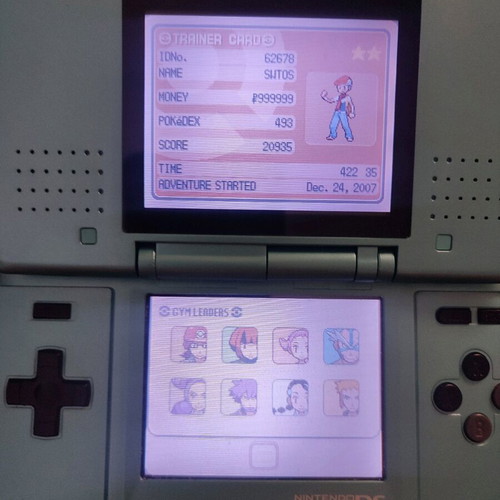 Pokemon Pearl game cartridge like new with shiny Pokemon and items