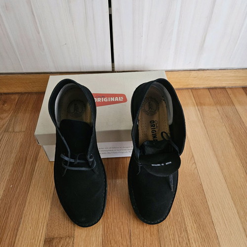Clarks Desert boots size 42.5 black like new