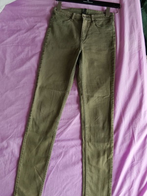 H&M Divided γυναικείο skinny τζιν σε χακί, μέγεθος M
